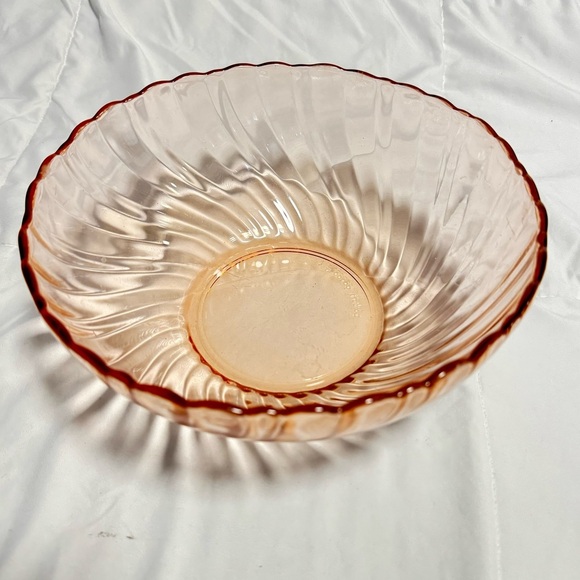 Vintage Arcoroc France Rosaline Pink Glass Swirl Fruit Salad Bowl Cottagecore - Picture 3 of 9